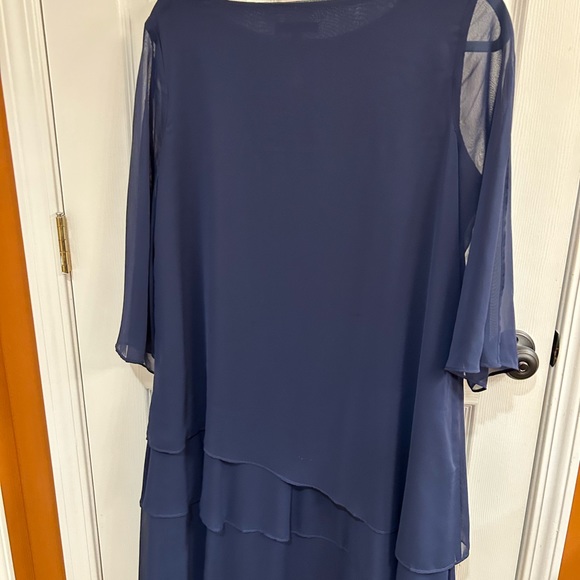 Marina Size 12 Chiffon Dress in Navy - Picture 8 of 12